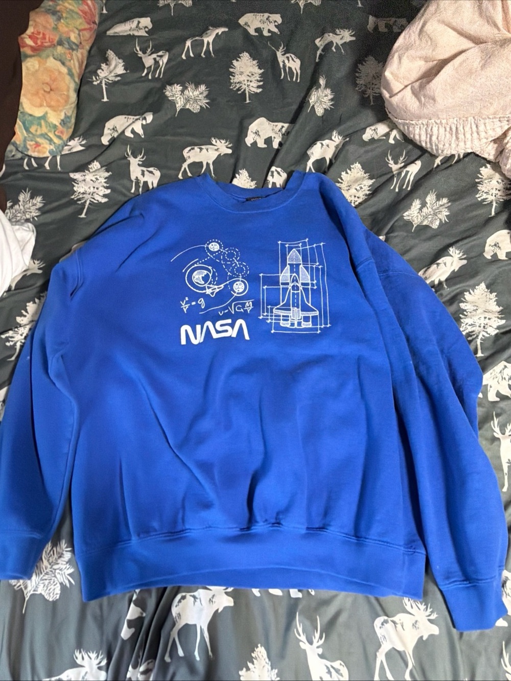 Vintage NASA Men's Blue Graphic Sweatshirt